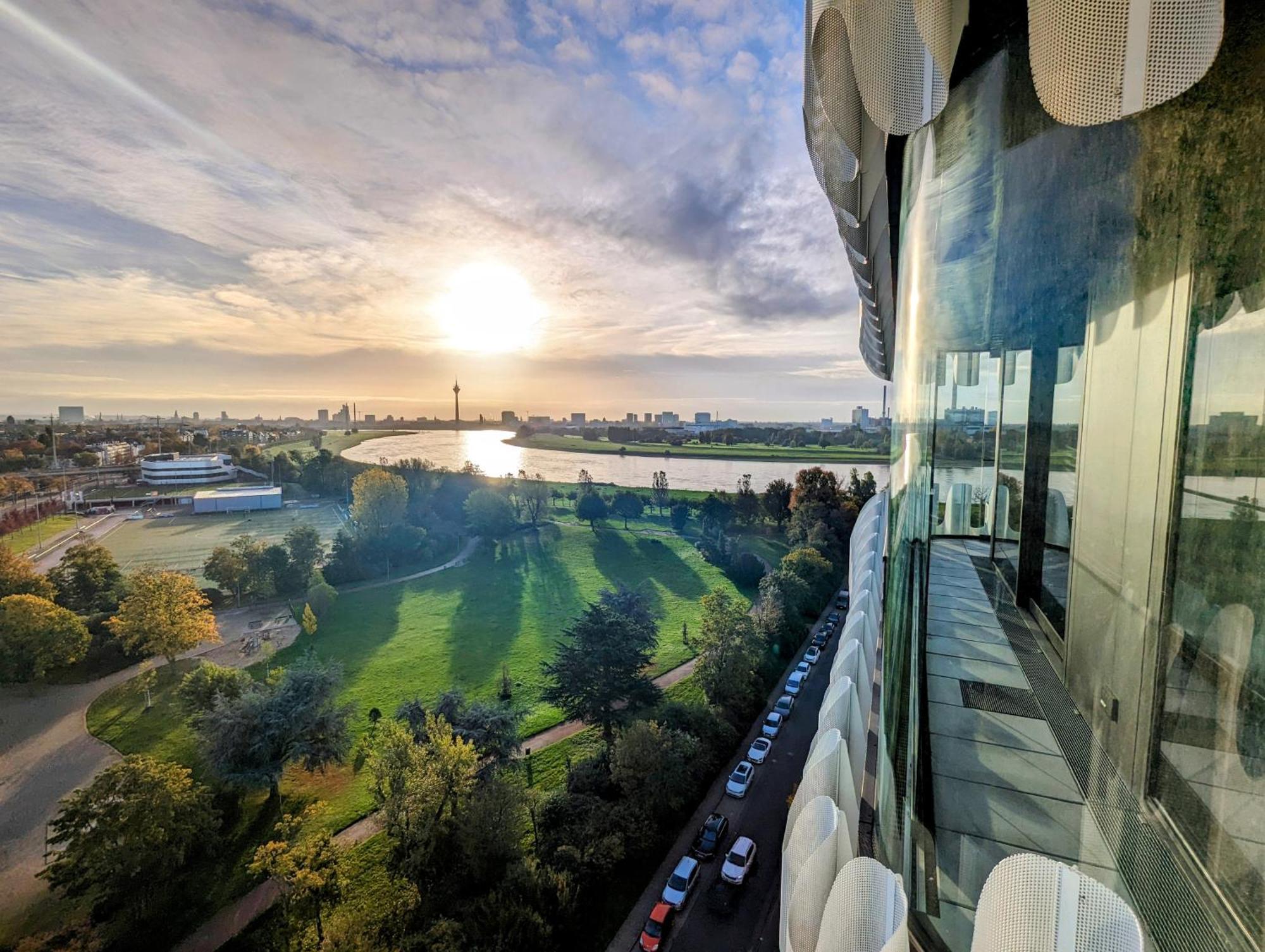 The Zipper Hotel Und Apartments デュッセルドルフ エクステリア 写真