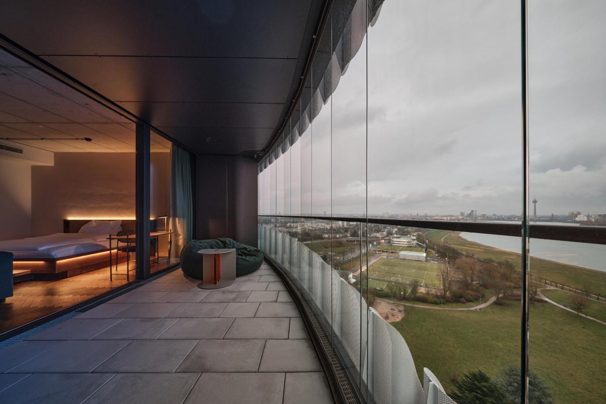 The Zipper Hotel Und Apartments デュッセルドルフ エクステリア 写真