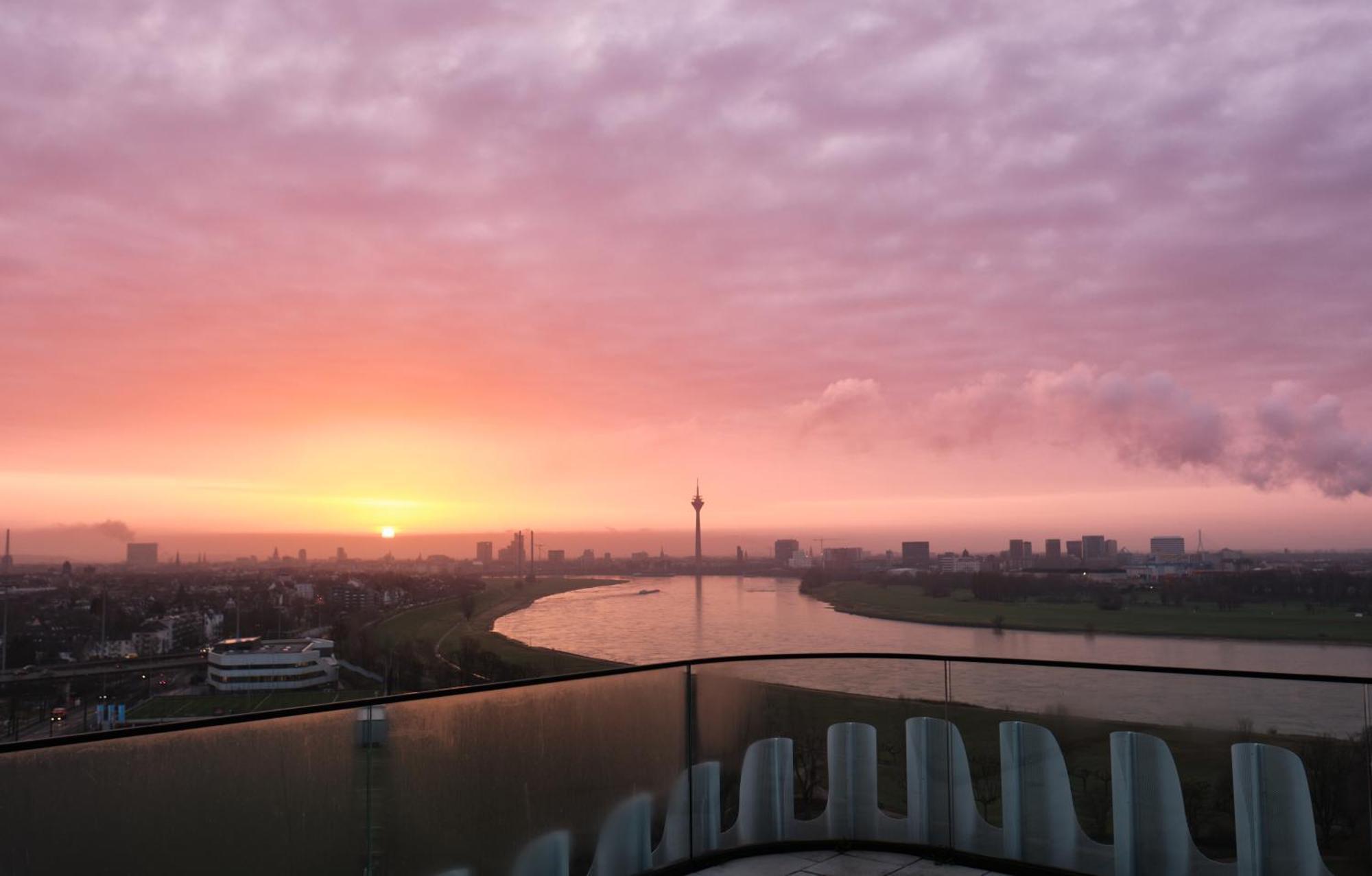 The Zipper Hotel Und Apartments デュッセルドルフ エクステリア 写真